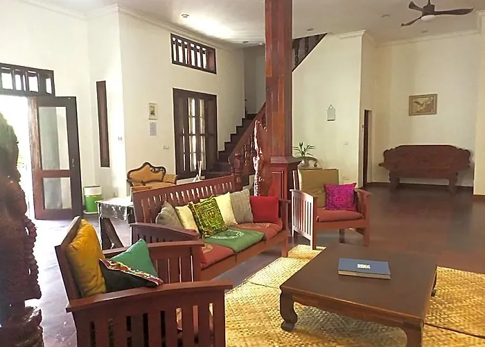 Sojourner House Hotel